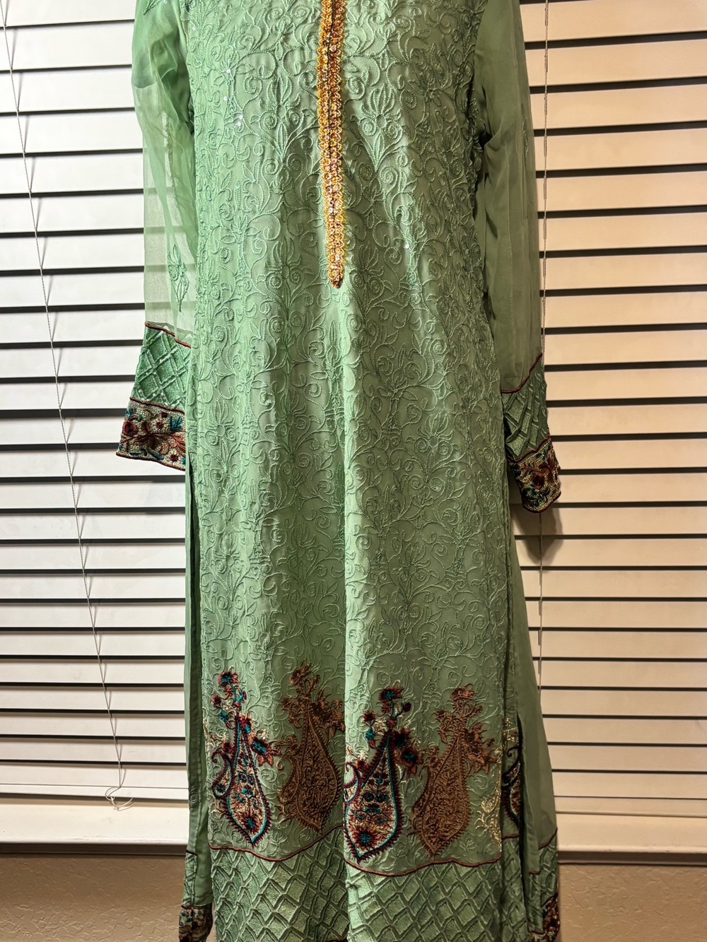Vintage Heavy Embroidered Pakistani Boutique Kameez Tunic Top - Size M / 38